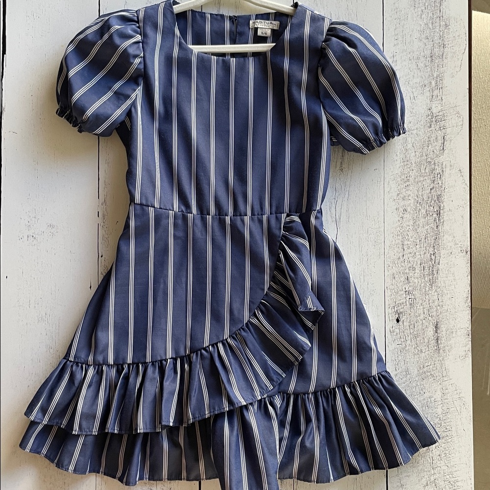 Girls Habitual Navy and White Striped Garment size 5/6